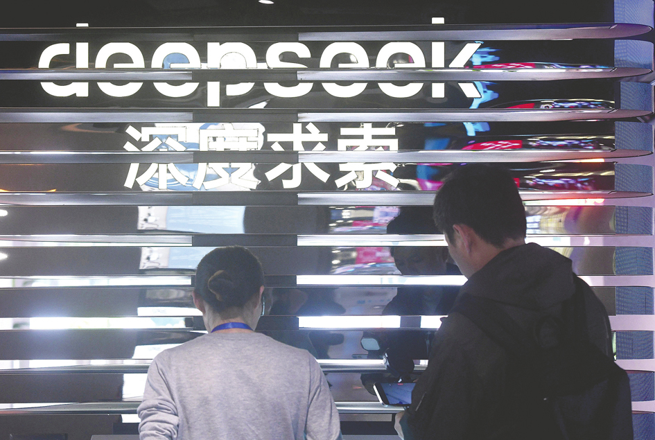 月之暗面创始人杨植麟为Kimi锁定系统智能主赛道